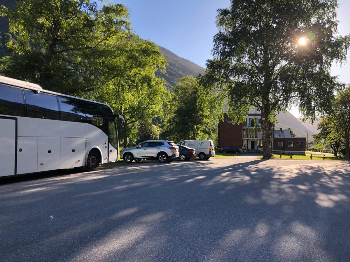 Rjukan Gjestehus Екстериор снимка