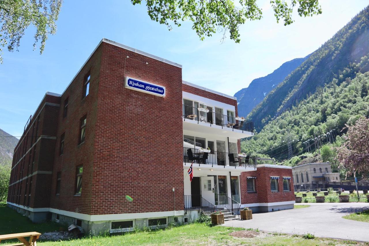Rjukan Gjestehus Екстериор снимка